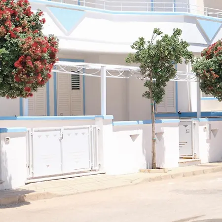 Maldive Del Salento- Your Sunny Oasis In Torre Pali Exterior photo